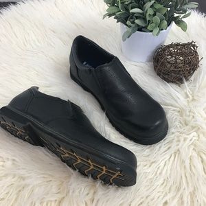 dr scholl's oil slip resistant shoes